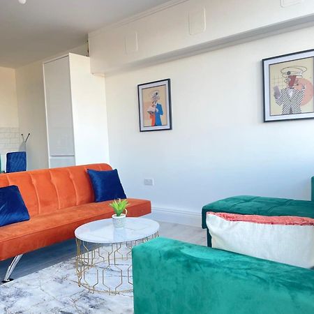 1 Bedroom Apartment - Flitwick - Contractor Friendly - Tourist Ready - Full Kitchen - Wifi - Smart Tv - Sofa Bed - Free Parking - Ideal For Short Or Long Stays Flitwick (Bedfordshire) Exterior foto