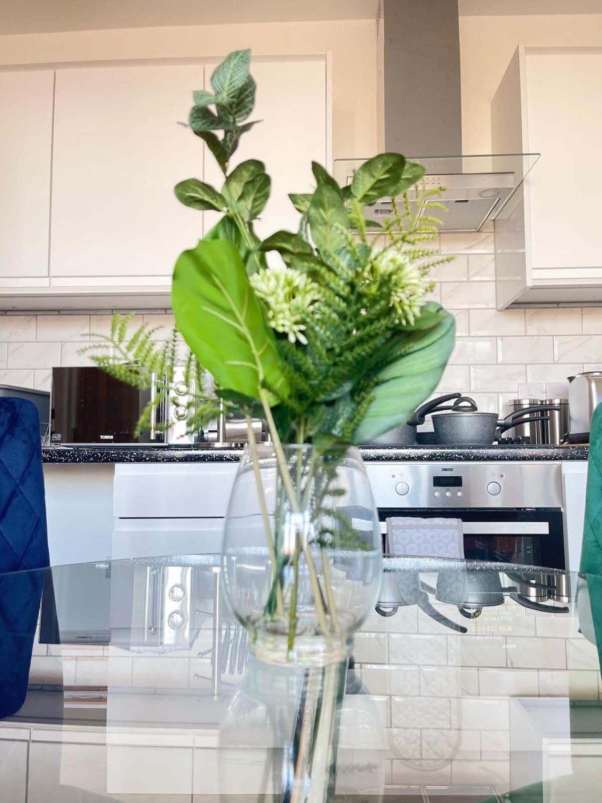 1 Bedroom Apartment - Flitwick - Contractor Friendly - Tourist Ready - Full Kitchen - Wifi - Smart Tv - Sofa Bed - Free Parking - Ideal For Short Or Long Stays Flitwick (Bedfordshire) Exterior foto